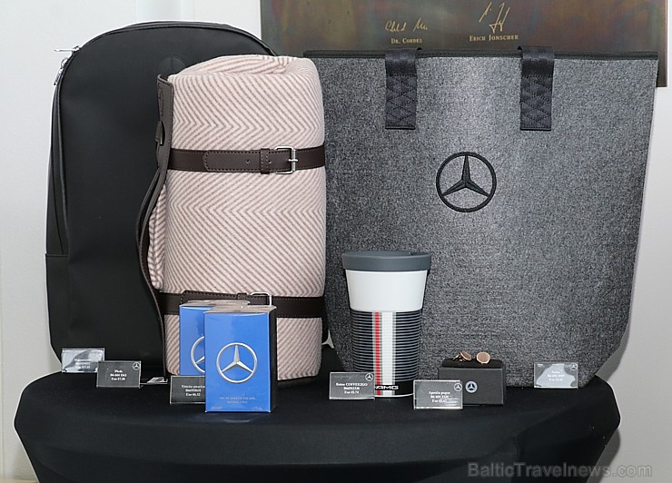 «Domenikss» medijiem prezentē jaunās paaudzes «Mercedes Benz GLS» apvidus automobili 269144