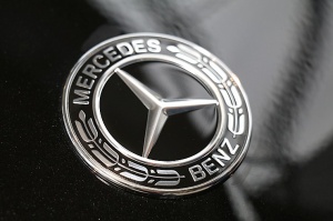 «Domenikss» medijiem prezentē jaunās paaudzes «Mercedes Benz GLS» apvidus automobili