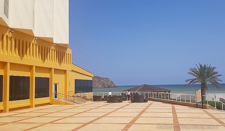 AAE viesnīca «Oceanic Khorfakkan Resort & Spa» Omānas jūras līča piekrastē. Atbalsta: VisitSharjah.com un Novatours.lv AAE viesnīca «Oceanic Khorfakkan Resort & Spa» Omānas jūras līča piekrastē. Atbalsta: VisitSharjah.com un Novatours.lv 269170