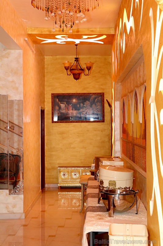 Travelnews.lv iepazīst turīgu arābu privātmāju Šārdžas emirātā. Atbalsta: VisitSharjah.com un Novatours.lv Travelnews.lv iepazīst turīgu arābu privātmāju Šārdžas emirātā. Atbalsta: VisitSharjah.com un Novatours.lv 269298