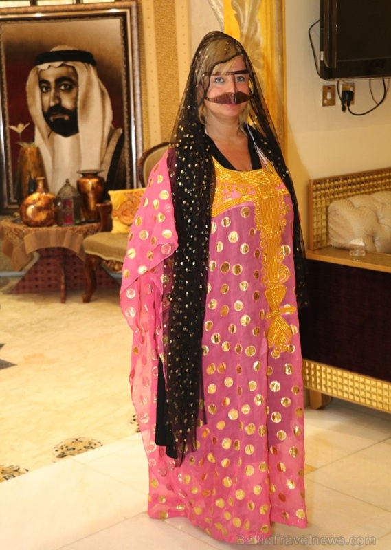 Travelnews.lv iepazīst turīgu arābu privātmāju Šārdžas emirātā. Atbalsta: VisitSharjah.com un Novatours.lv Travelnews.lv iepazīst turīgu arābu privātmāju Šārdžas emirātā. Atbalsta: VisitSharjah.com un Novatours.lv 269314