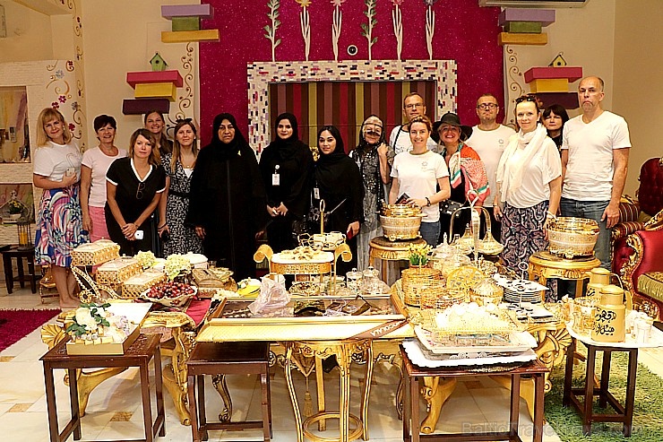 Travelnews.lv iepazīst turīgu arābu privātmāju Šārdžas emirātā. Atbalsta: VisitSharjah.com un Novatours.lv Travelnews.lv iepazīst turīgu arābu privātmāju Šārdžas emirātā. Atbalsta: VisitSharjah.com un Novatours.lv 269326
