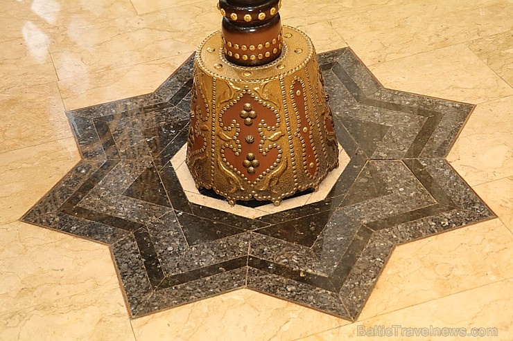 Travelnews.lv iepazīst turīgu arābu privātmāju Šārdžas emirātā. Atbalsta: VisitSharjah.com un Novatours.lv Travelnews.lv iepazīst turīgu arābu privātmāju Šārdžas emirātā. Atbalsta: VisitSharjah.com un Novatours.lv 269347