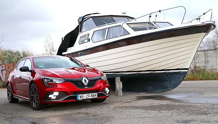 Travelnews.lv apceļo Rīgas apkārtni ar jauno un 300 zirgspēku jaudīgo «Renault Megane RS 300 Trophy» Travelnews.lv apceļo Rīgas apkārtni ar jauno un 300 zirgspēku jaudīgo «Renault Megane RS 300 Trophy» 269363