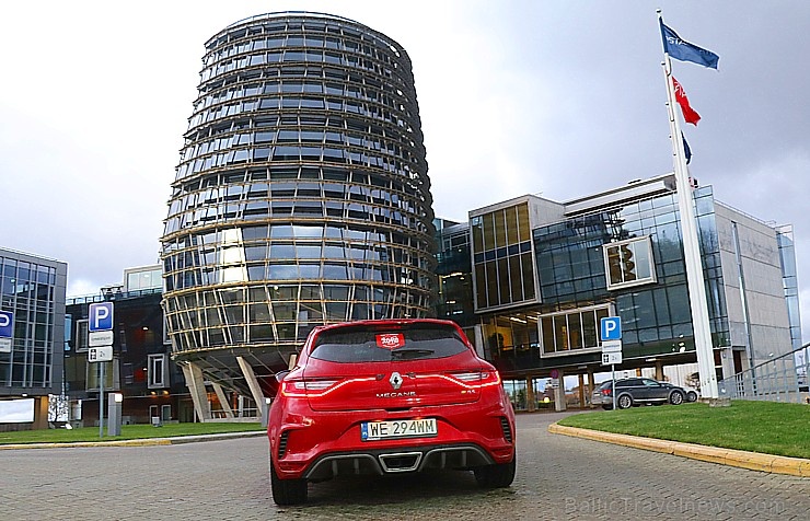 Travelnews.lv apceļo Rīgas apkārtni ar jauno un 300 zirgspēku jaudīgo «Renault Megane RS 300 Trophy» Travelnews.lv apceļo Rīgas apkārtni ar jauno un 300 zirgspēku jaudīgo «Renault Megane RS 300 Trophy» 269365