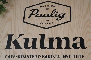 Travelnews.lv Helsinkos apmeklē «Paulig» kafijas grauzdētavu un kafejnīcu «Kulma»