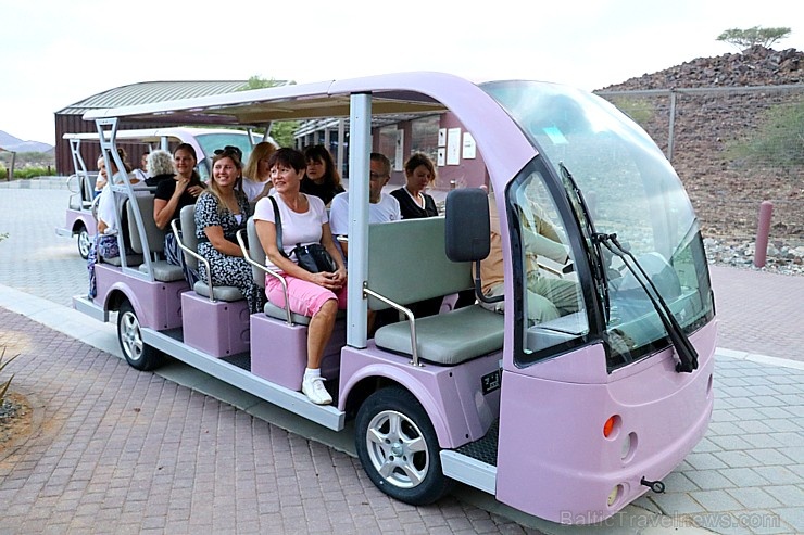 Travelnews.lv apmeklē dabas aizsardzības centru «Al Hefaiyah Mountain Conservation Centre». Atbalsta: VisitSharjah.com un Novatours.lv Travelnews.lv apmeklē dabas aizsardzības centru «Al Hefaiyah Mountain Conservation Centre». Atbalsta: VisitSharjah.com un Novatours.lv 269725