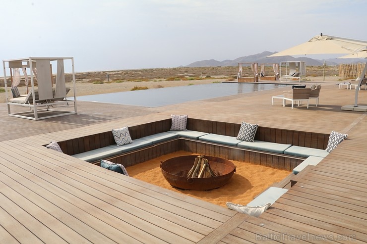 Travelnews.lv ar nakšņojumu iepazīst burvīgu vietu uz salas «Kingfisher Lodge». Atbalsta: VisitSharjah.com un Novatours.lv Travelnews.lv ar nakšņojumu iepazīst burvīgu vietu uz salas «Kingfisher Lodge». Atbalsta: VisitSharjah.com un Novatours.lv 269966