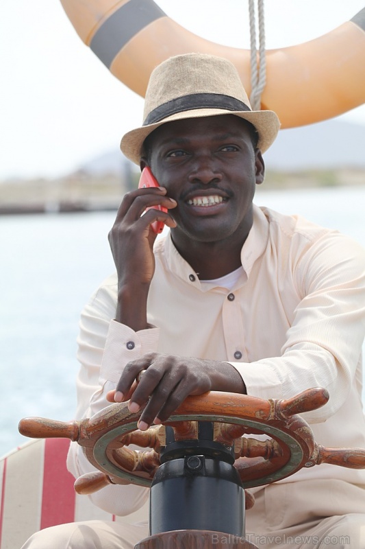 Travelnews.lv ar nakšņojumu iepazīst burvīgu vietu uz salas «Kingfisher Lodge». Atbalsta: VisitSharjah.com un Novatours.lv Travelnews.lv ar nakšņojumu iepazīst burvīgu vietu uz salas «Kingfisher Lodge». Atbalsta: VisitSharjah.com un Novatours.lv 269973