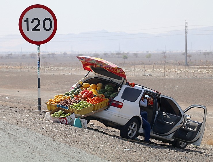Travelnews.lv iepazīst Šārdžas emirāta lieliskos lielceļus ar 120 km/h. Atbalsta: VisitSharjah.com un Novatours.lv Travelnews.lv iepazīst Šārdžas emirāta lieliskos lielceļus ar 120 km/h. Atbalsta: VisitSharjah.com un Novatours.lv 270328