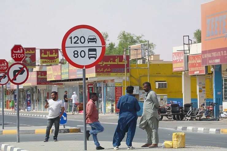 Travelnews.lv iepazīst Šārdžas emirāta lieliskos lielceļus ar 120 km/h. Atbalsta: VisitSharjah.com un Novatours.lv Travelnews.lv iepazīst Šārdžas emirāta lieliskos lielceļus ar 120 km/h. Atbalsta: VisitSharjah.com un Novatours.lv 270337
