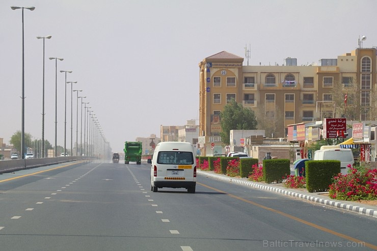 Travelnews.lv iepazīst Šārdžas emirāta lieliskos lielceļus ar 120 km/h. Atbalsta: VisitSharjah.com un Novatours.lv 270338