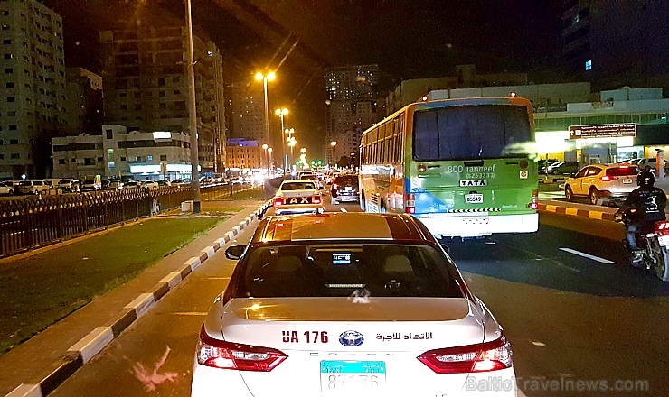 Travelnews.lv iepazīst Šārdžas emirāta lieliskos lielceļus ar 120 km/h. Atbalsta: VisitSharjah.com un Novatours.lv Travelnews.lv iepazīst Šārdžas emirāta lieliskos lielceļus ar 120 km/h. Atbalsta: VisitSharjah.com un Novatours.lv 270346