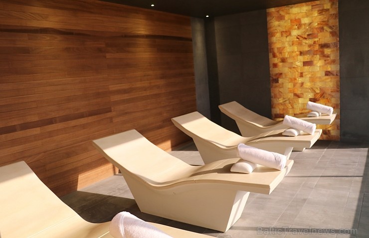 Travelnews.lv apmeklē Šārdžas emirātu restorānu, viesnīcu un spa «Al Faya Lodge». Atbalsta: Novatours.lv Travelnews.lv apmeklē Šārdžas emirātu restorānu, viesnīcu un spa «Al Faya Lodge». Atbalsta: Novatours.lv 270607
