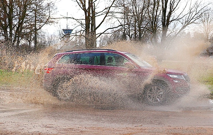 Travelnews.lv apceļo Latviju ar milzīgo «Škoda Kodiaq Ambition 1,5 TSI» 270754
