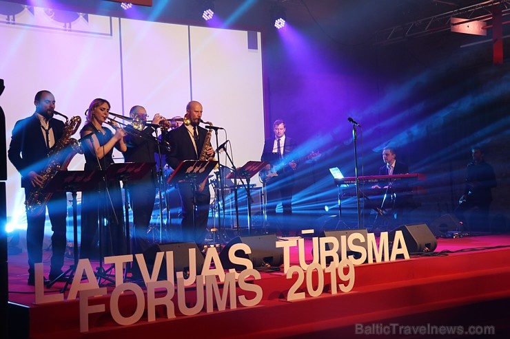 Rīgā 12.11.2019 pulcējas tūrisma profesionāļi uz Latvijas tūrisma forumu «Sadarboties, lai iedarbotos» Rīgā 12.11.2019 pulcējas tūrisma profesionāļi uz Latvijas tūrisma forumu «Sadarboties, lai iedarbotos» 270975