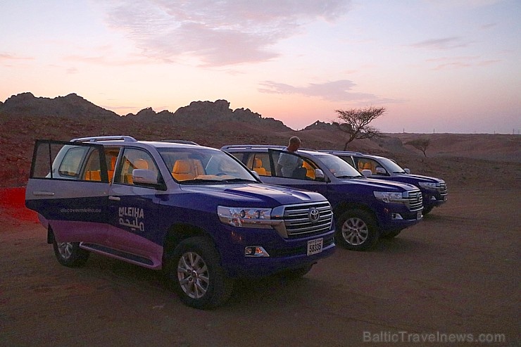 Travelnews.lv izbauda tuksnesī nakts vakariņas un zvaigznes teleskopā. Atbalsta: VisitSharjah.com un Novatours.lv Travelnews.lv izbauda tuksnesī nakts vakariņas un zvaigznes teleskopā. Atbalsta: VisitSharjah.com un Novatours.lv 271069