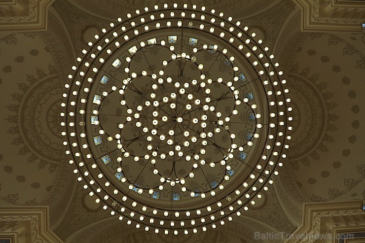 Travelnews.lv ekskursijas veidā apmeklē skaistu mošeju Šārdžas emirātā. Atbalsta: VisitSharjah.com un Novatours.lv Travelnews.lv ekskursijas veidā apmeklē skaistu mošeju Šārdžas emirātā. Atbalsta: VisitSharjah.com un Novatours.lv 271224