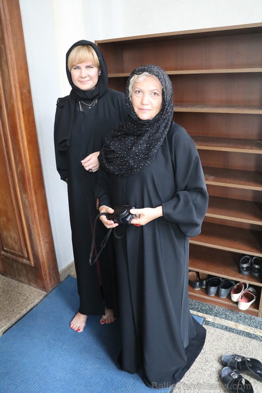 Travelnews.lv ekskursijas veidā apmeklē skaistu mošeju Šārdžas emirātā. Atbalsta: VisitSharjah.com un Novatours.lv Travelnews.lv ekskursijas veidā apmeklē skaistu mošeju Šārdžas emirātā. Atbalsta: VisitSharjah.com un Novatours.lv 271244