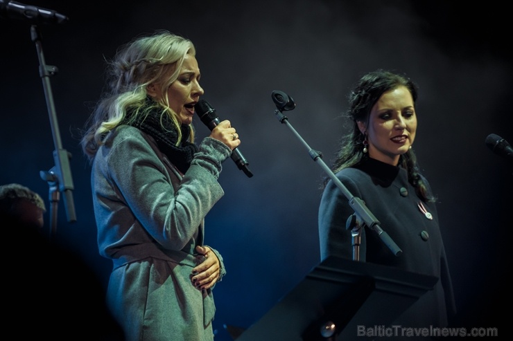 Tūkstošiem liepājnieku un Liepājas viesu atzīmē Latvijas Neatkarības proklamēšanas 101. gadadienu Tūkstošiem liepājnieku un Liepājas viesu atzīmē Latvijas Neatkarības proklamēšanas 101. gadadienu 271520