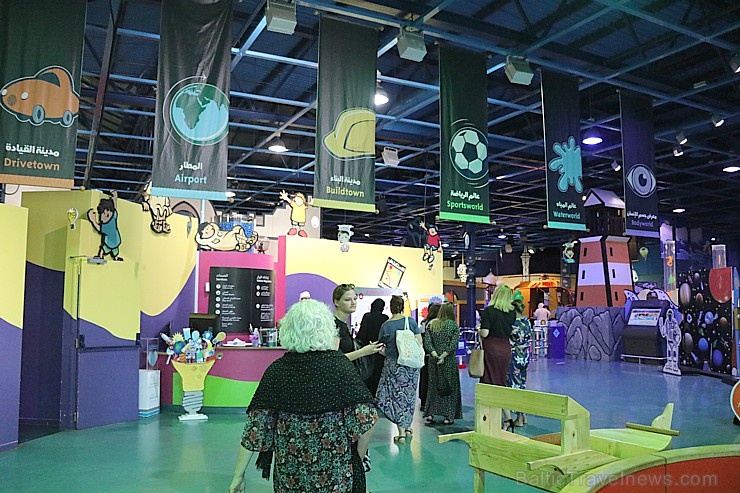Travelnews.lv iepazīst profesiju laboratoriju bērniem «Sharjah Discovery Centre». Atbalsta: VisitSharjah.com un Novatours.lv Travelnews.lv iepazīst profesiju laboratoriju bērniem «Sharjah Discovery Centre». Atbalsta: VisitSharjah.com un Novatours.lv 271597