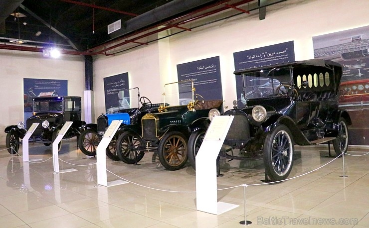 Travelnews.lv apmeklē automobiļu muzeju «Sharjah Classic Cars Museum». Atbalsta: VisitSharjah.com un Novatours.lv Travelnews.lv apmeklē automobiļu muzeju «Sharjah Classic Cars Museum». Atbalsta: VisitSharjah.com un Novatours.lv 271627