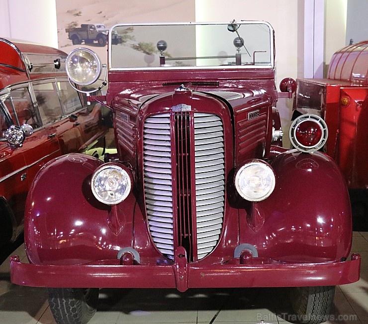 Travelnews.lv apmeklē automobiļu muzeju «Sharjah Classic Cars Museum». Atbalsta: VisitSharjah.com un Novatours.lv Travelnews.lv apmeklē automobiļu muzeju «Sharjah Classic Cars Museum». Atbalsta: VisitSharjah.com un Novatours.lv 271647