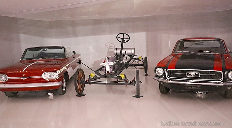Travelnews.lv apmeklē automobiļu muzeju «Sharjah Classic Cars Museum». Atbalsta: VisitSharjah.com un Novatours.lv Travelnews.lv apmeklē automobiļu muzeju «Sharjah Classic Cars Museum». Atbalsta: VisitSharjah.com un Novatours.lv 271666