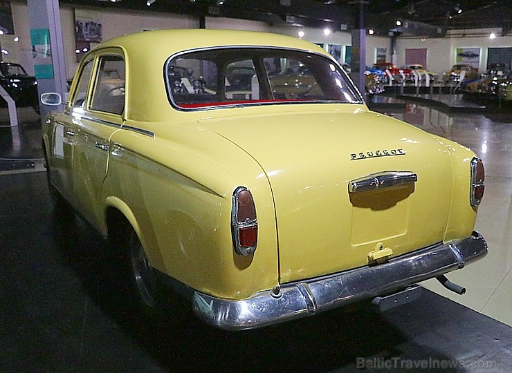 Travelnews.lv apmeklē automobiļu muzeju «Sharjah Classic Cars Museum». Atbalsta: VisitSharjah.com un Novatours.lv Travelnews.lv apmeklē automobiļu muzeju «Sharjah Classic Cars Museum». Atbalsta: VisitSharjah.com un Novatours.lv 271669