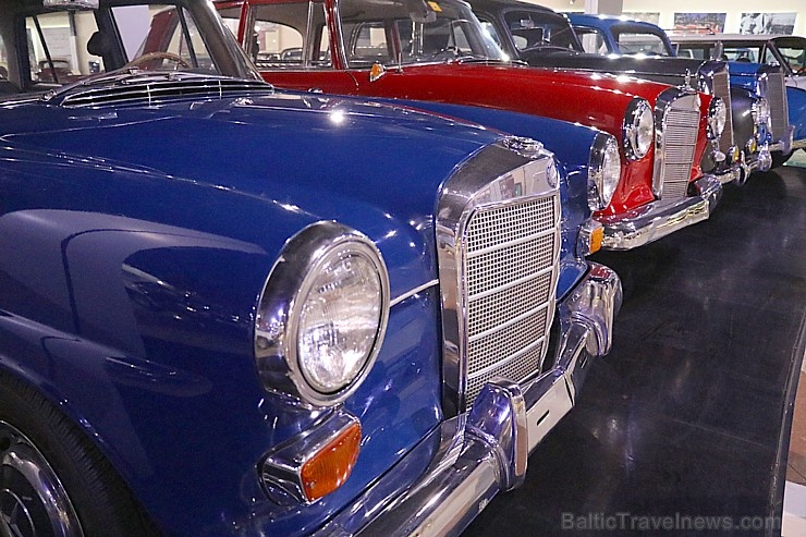 Travelnews.lv apmeklē automobiļu muzeju «Sharjah Classic Cars Museum». Atbalsta: VisitSharjah.com un Novatours.lv Travelnews.lv apmeklē automobiļu muzeju «Sharjah Classic Cars Museum». Atbalsta: VisitSharjah.com un Novatours.lv 271671