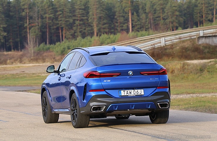 Travelnews.lv iepazīst jauno «BMW X6» sacīkšu trasē «333» un uz šosejas «BMW 118d», «BMW i3» un hibrīdmodeļus - «BMW X5» un 3.sēriju Travelnews.lv iepazīst jauno «BMW X6» sacīkšu trasē «333» un uz šosejas «BMW 118d», «BMW i3» un hibrīdmodeļus - «BMW X5» un 3.sēriju 271676