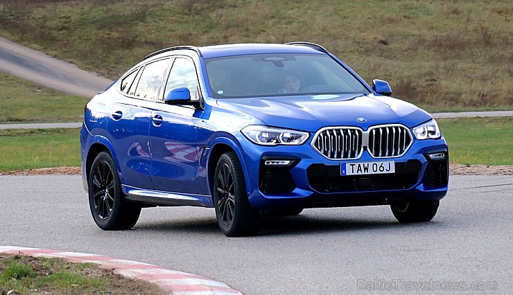 Travelnews.lv iepazīst jauno «BMW X6» sacīkšu trasē «333» un uz šosejas «BMW 118d», «BMW i3» un hibrīdmodeļus - «BMW X5» un 3.sēriju Travelnews.lv iepazīst jauno «BMW X6» sacīkšu trasē «333» un uz šosejas «BMW 118d», «BMW i3» un hibrīdmodeļus - «BMW X5» un 3.sēriju 271677