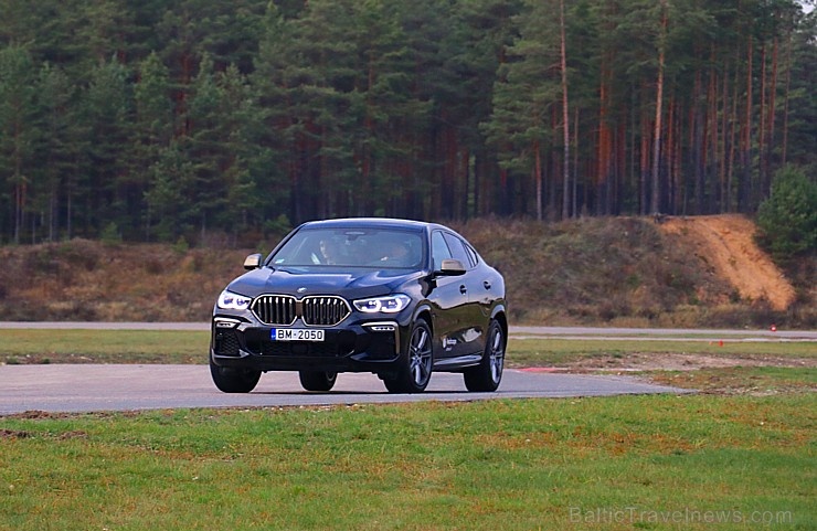 Travelnews.lv iepazīst jauno «BMW X6» sacīkšu trasē «333» un uz šosejas «BMW 118d», «BMW i3» un hibrīdmodeļus - «BMW X5» un 3.sēriju Travelnews.lv iepazīst jauno «BMW X6» sacīkšu trasē «333» un uz šosejas «BMW 118d», «BMW i3» un hibrīdmodeļus - «BMW X5» un 3.sēriju 271696