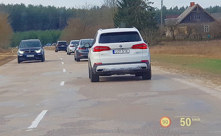 Travelnews.lv iepazīst jauno «BMW X6» sacīkšu trasē «333» un uz šosejas «BMW 118d», «BMW i3» un hibrīdmodeļus - «BMW X5» un 3.sēriju Travelnews.lv iepazīst jauno «BMW X6» sacīkšu trasē «333» un uz šosejas «BMW 118d», «BMW i3» un hibrīdmodeļus - «BMW X5» un 3.sēriju 271708