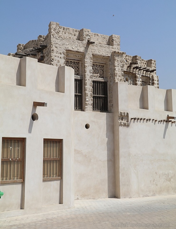 Travelnews.lv apmeklē Šārdžas moderno tirgu - suvenīri, antikvariāti, dekorācijas, mantas. Atbalsta: VisitSharjah.com un Novatours.lv Travelnews.lv apmeklē Šārdžas moderno tirgu - suvenīri, antikvariāti, dekorācijas, mantas. Atbalsta: VisitSharjah.com un Novatours.lv 272080