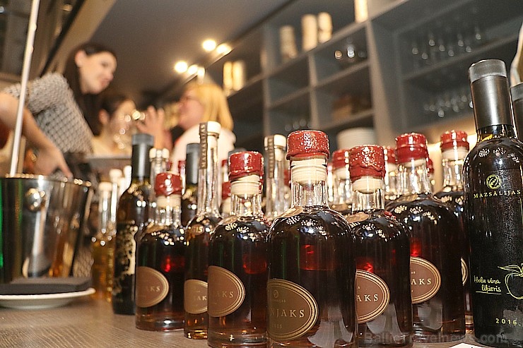 Rīgas 5 zvaigžņu viesnīcā «Pullman Riga Old Town» 27.11.2019 tiekas uz Latvijas augļu un ogu vīnu skati Rīgas 5 zvaigžņu viesnīcā «Pullman Riga Old Town» 27.11.2019 tiekas uz Latvijas augļu un ogu vīnu skati 272152