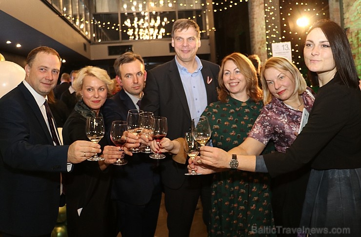 Rīgas 5 zvaigžņu viesnīcā «Pullman Riga Old Town» 27.11.2019 tiekas uz Latvijas augļu un ogu vīnu skati Rīgas 5 zvaigžņu viesnīcā «Pullman Riga Old Town» 27.11.2019 tiekas uz Latvijas augļu un ogu vīnu skati 272160