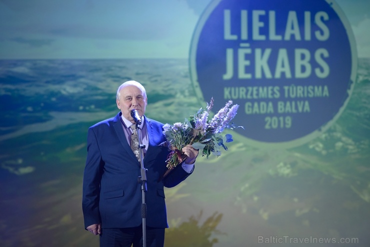 Kurzemes Tūrisma asociācija svinīgā gaisotnē Liepājā labākajiem tūrisma nozares uzņēmumiem un amata meistariem pasniedz kvalitātes balvas Kurzemes Tūrisma asociācija svinīgā gaisotnē Liepājā labākajiem tūrisma nozares uzņēmumiem un amata meistariem pasniedz kvalitātes balvas