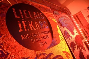 Kurzemē svinīgā gaisotnē pasniedz tūrisma gada balvas «Lielais Jēkabs 2019»