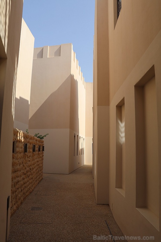 Travelnews.lv iepazīst premium klases viesnīcu «Al Bait Sharjah» Šārdžā. Atbalsta: VisitSharjah.com un Novatours.lv Travelnews.lv iepazīst premium klases viesnīcu «Al Bait Sharjah» Šārdžā. Atbalsta: VisitSharjah.com un Novatours.lv 272892