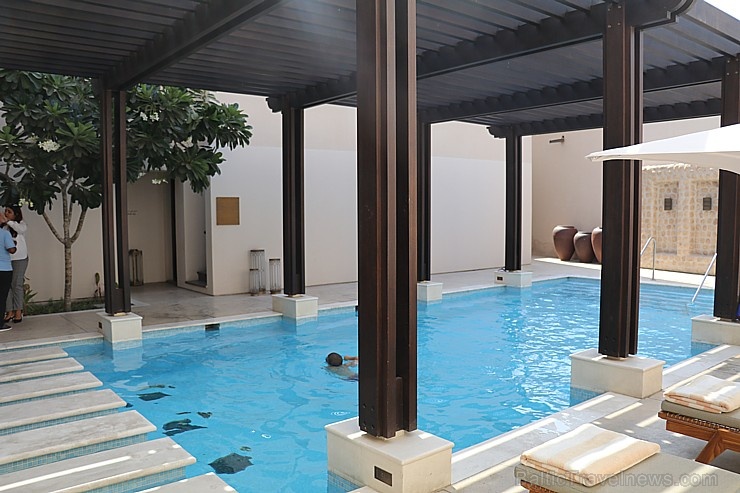 Travelnews.lv iepazīst premium klases viesnīcu «Al Bait Sharjah» Šārdžā. Atbalsta: VisitSharjah.com un Novatours.lv Travelnews.lv iepazīst premium klases viesnīcu «Al Bait Sharjah» Šārdžā. Atbalsta: VisitSharjah.com un Novatours.lv 272897