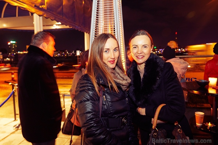 Oficiālā Santa Klausa lidsabiedrība ««Finnair» rīko Ziemassvētku pasākumu sadarbības partneriem viesnīcā «Radisson Blu Daugava Hotel». Foto: Yuris Zal Oficiālā Santa Klausa lidsabiedrība ««Finnair» rīko Ziemassvētku pasākumu sadarbības partneriem viesnīcā «Radisson Blu Daugava Hotel». Foto: Yuris Zal 273696
