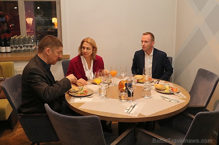 Starptautiskā auto noma «Sixt Latvija» sadarbības partneriem 18.12.2019 rīko Ņujorkas stila Ziemassvētku brokastis Starptautiskā auto noma «Sixt Latvija» sadarbības partneriem 18.12.2019 rīko Ņujorkas stila Ziemassvētku brokastis 274013
