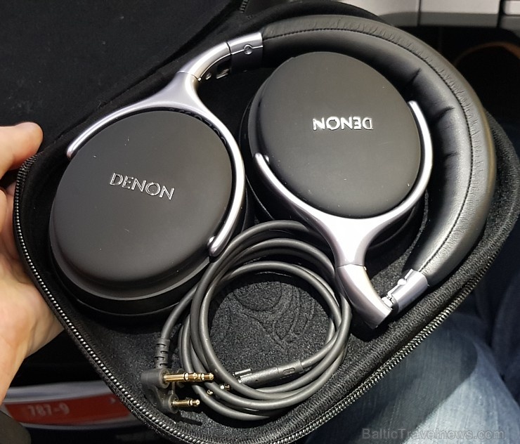 Travelnews.lv lido biznesa klasē ar «Turkish Airlines» no Rīgas uz Denpasaru caur Stambulu. Foto: ar Samsung Galaxy Note8 Travelnews.lv lido biznesa klasē ar «Turkish Airlines» no Rīgas uz Denpasaru caur Stambulu. Foto: ar Samsung Galaxy Note8 274605