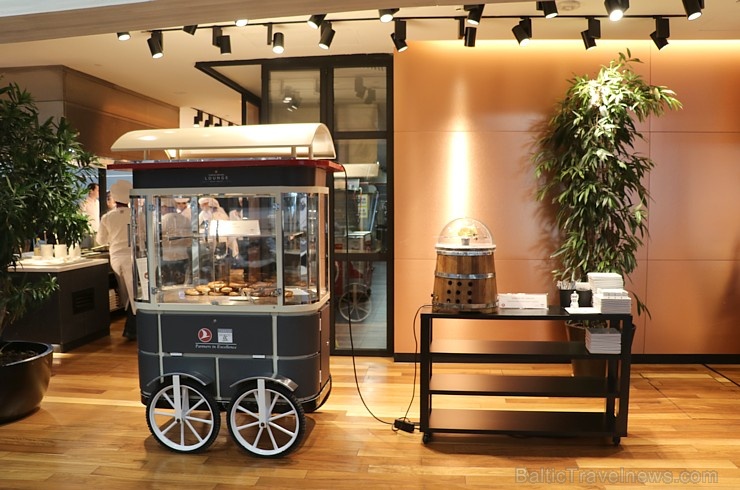 Stambulas lidostā Travelnews.lv ar «Turkish Airlines» biznesa biļeti iepazīst «Business Lounge» un «Lounge Miles&Smiles» Stambulas lidostā Travelnews.lv ar «Turkish Airlines» biznesa biļeti iepazīst «Business Lounge» un «Lounge Miles&Smiles» 275040