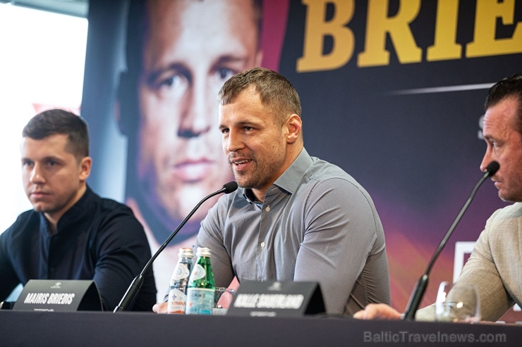Mairis Briedis un Pasaules boksa supersērijas (WBSS) dalībnieki 2020. gada martā pārvietosies pa Rīgu pārvietosies ekskluzīvās Porsche automašīnās Mairis Briedis un Pasaules boksa supersērijas (WBSS) dalībnieki 2020. gada martā pārvietosies pa Rīgu pārvietosies ekskluzīvās Porsche automašīnās 275253