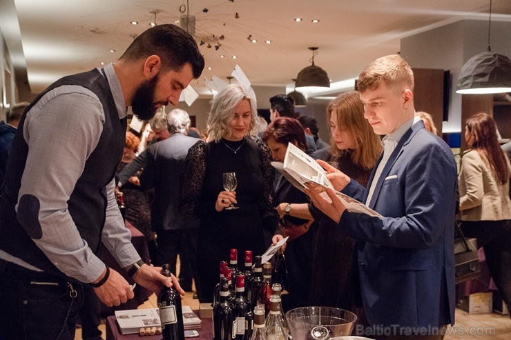 Viesnīca Mercure Hotel Riga Center rīko «Grieķijas vīna festivālu», kurā bauda Grieķijas vīna un Latvijas gastronomijas izcilāko uzkodu saderību Viesnīca Mercure Hotel Riga Center rīko «Grieķijas vīna festivālu», kurā bauda Grieķijas vīna un Latvijas gastronomijas izcilāko uzkodu saderību 275375