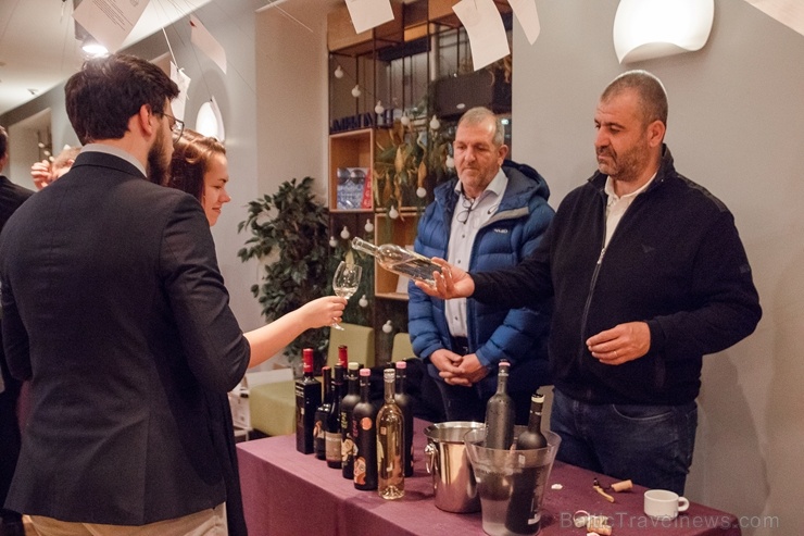 Viesnīca Mercure Hotel Riga Center rīko «Grieķijas vīna festivālu», kurā bauda Grieķijas vīna un Latvijas gastronomijas izcilāko uzkodu saderību Viesnīca Mercure Hotel Riga Center rīko «Grieķijas vīna festivālu», kurā bauda Grieķijas vīna un Latvijas gastronomijas izcilāko uzkodu saderību 275382
