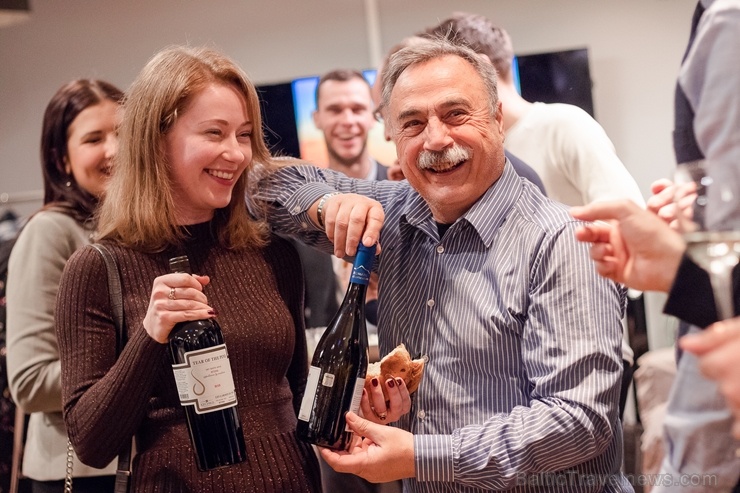 Viesnīca Mercure Hotel Riga Center rīko «Grieķijas vīna festivālu», kurā bauda Grieķijas vīna un Latvijas gastronomijas izcilāko uzkodu saderību Viesnīca Mercure Hotel Riga Center rīko «Grieķijas vīna festivālu», kurā bauda Grieķijas vīna un Latvijas gastronomijas izcilāko uzkodu saderību 275394
