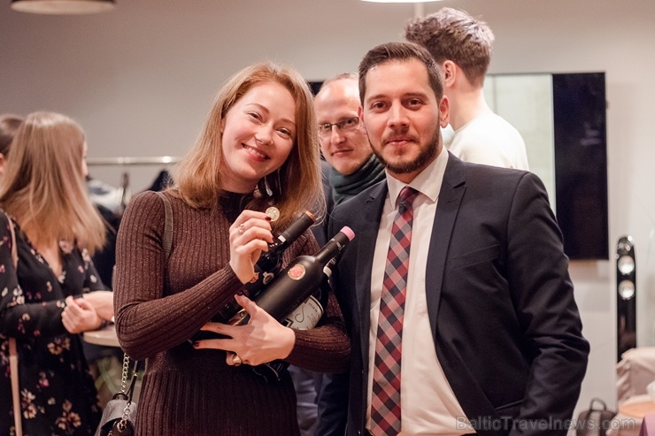 Viesnīca Mercure Hotel Riga Center rīko «Grieķijas vīna festivālu», kurā bauda Grieķijas vīna un Latvijas gastronomijas izcilāko uzkodu saderību Viesnīca Mercure Hotel Riga Center rīko «Grieķijas vīna festivālu», kurā bauda Grieķijas vīna un Latvijas gastronomijas izcilāko uzkodu saderību 275396